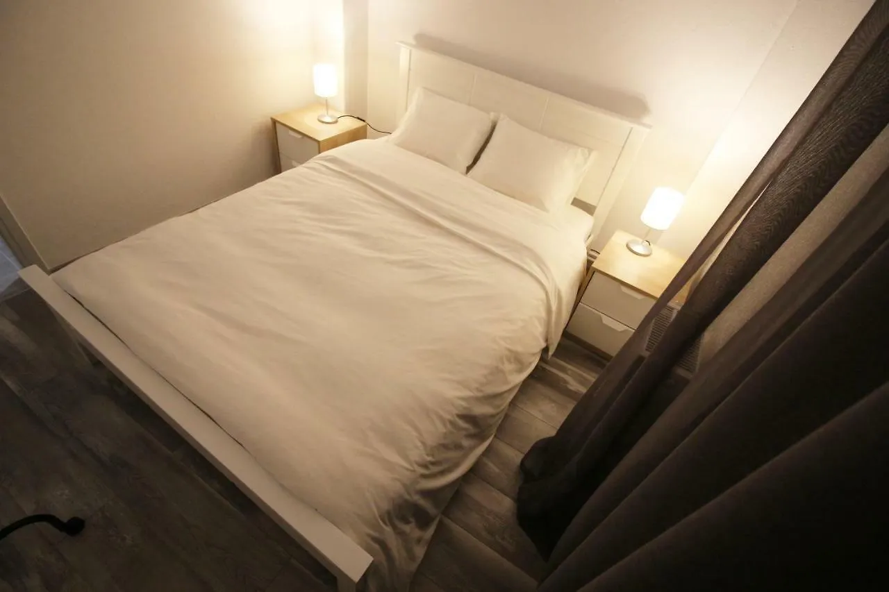 Yannis Apartments - Stylish Stay With High-Speed Wi-Fi Thessaloniki 0*,  Greece